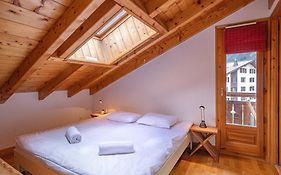 Apartment Capucin - A 3 Bedroom Chamonix Mountain Loft